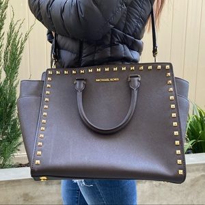 Michael Kors Zelma Top Zip Stud brown satchel